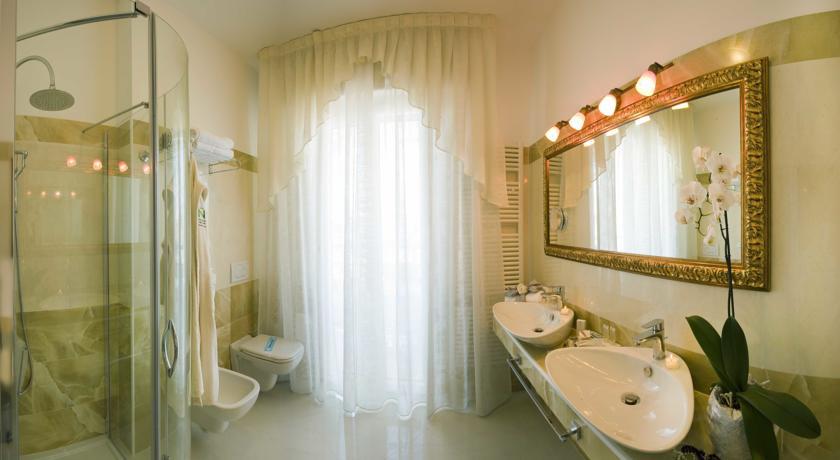 Hotel Nord Est Габічче-Маре Номер фото